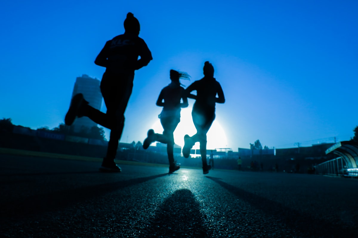 3 Home Tests Before You're Cleared to Run After Knee Injury