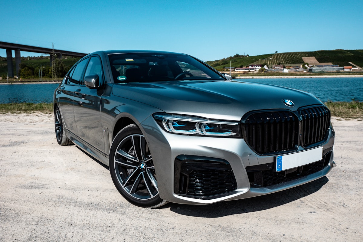 5 Tips to Keep Your Car Looking New